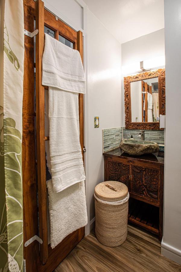 Breezy Beachfront Bali-Style Haven 180 Degree Oceanview Hau'ula المظهر الخارجي الصورة